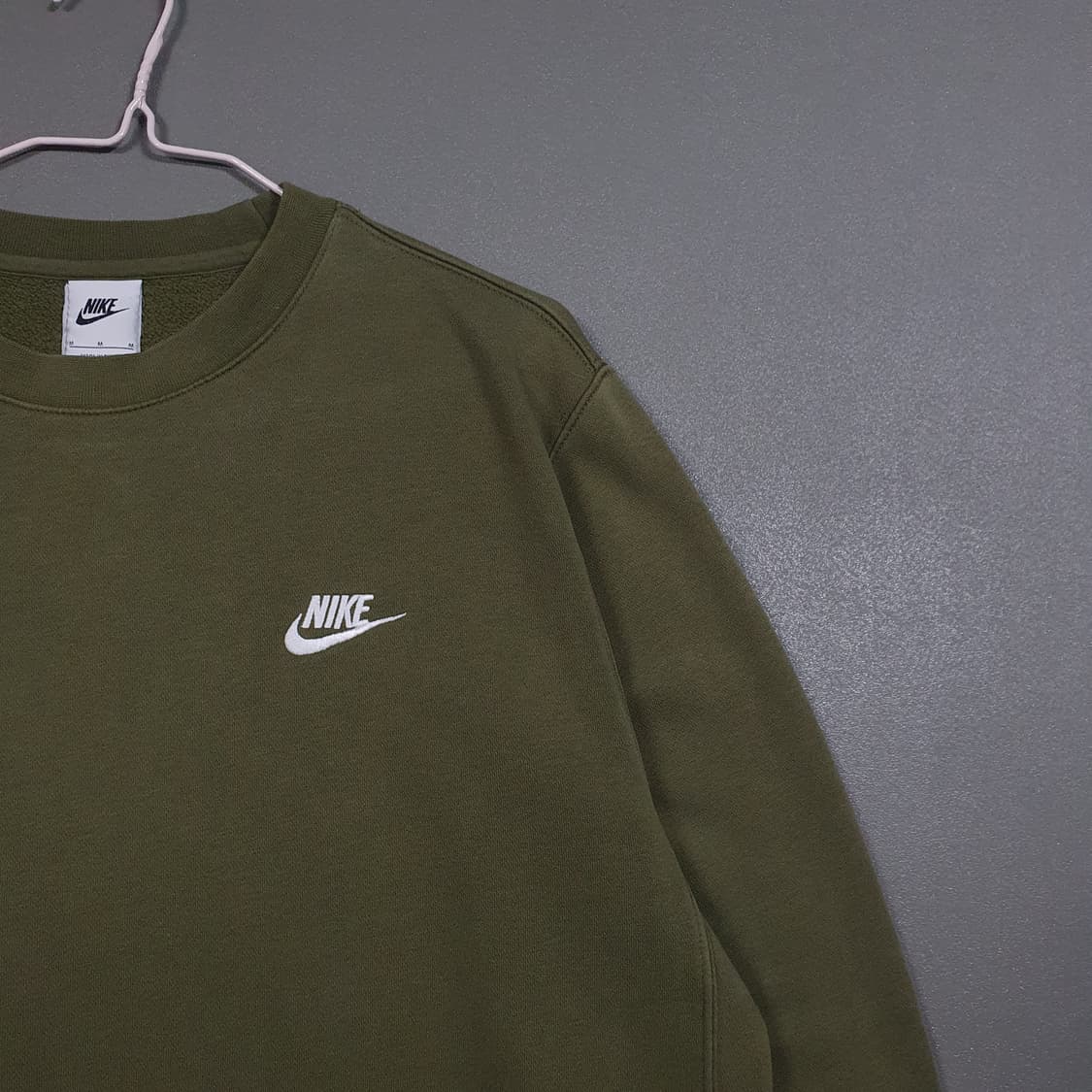 M (95) 나이키 신형 NSW 클럽 프렌치테리 맨투맨 스웻셔츠 카키 상품이미지3