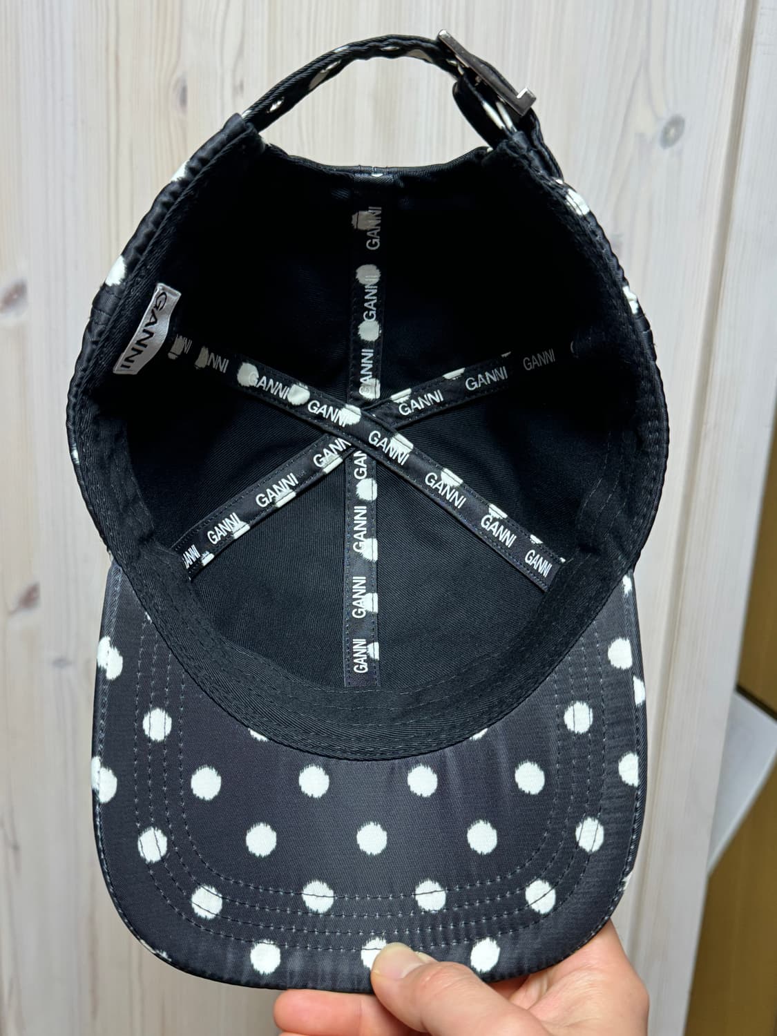 GANNI 도트 볼캡 상품이미지3