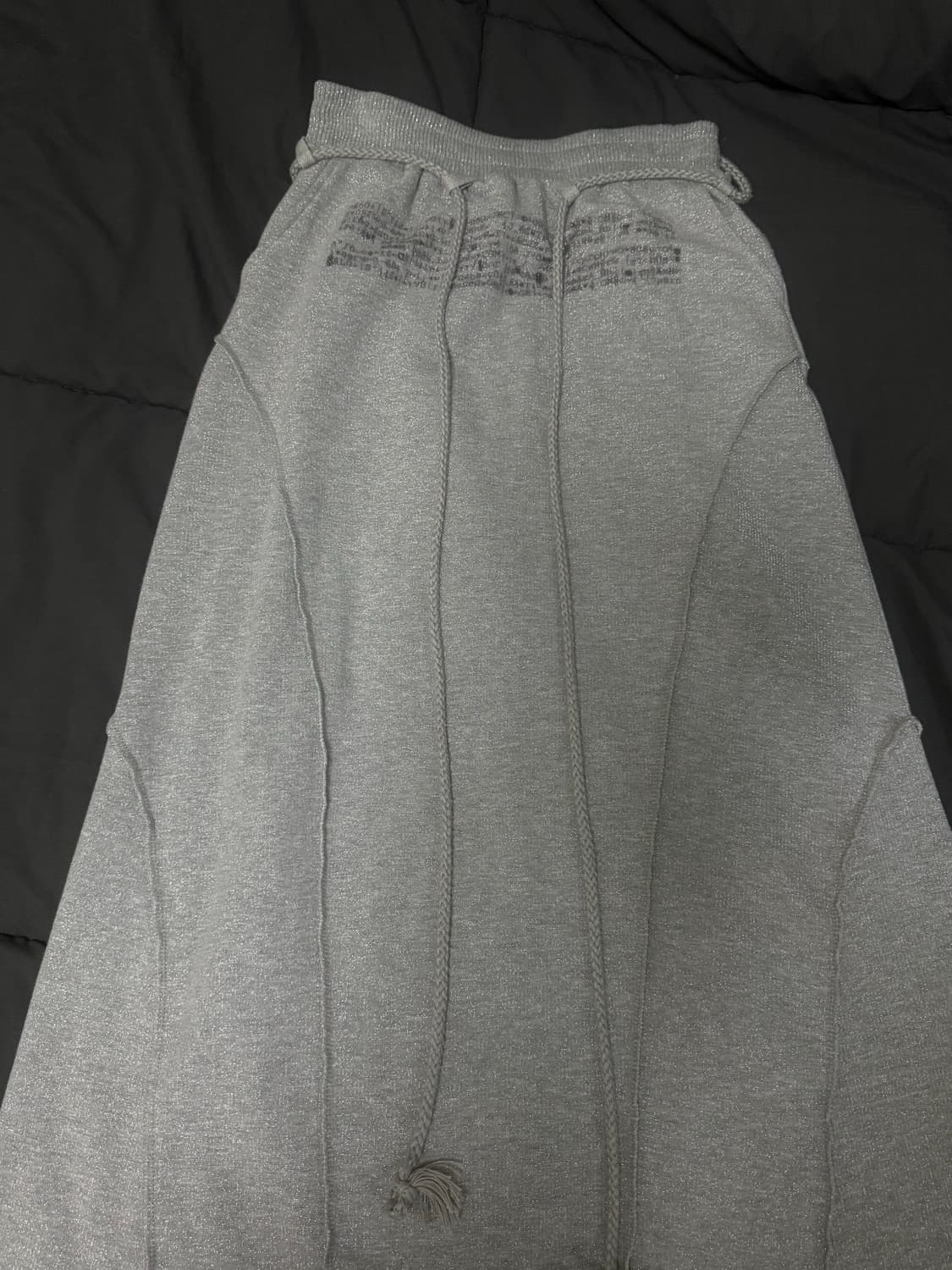 오호스(ojos) 컷팅 맥시 스커트 실버 그레이 상품이미지2