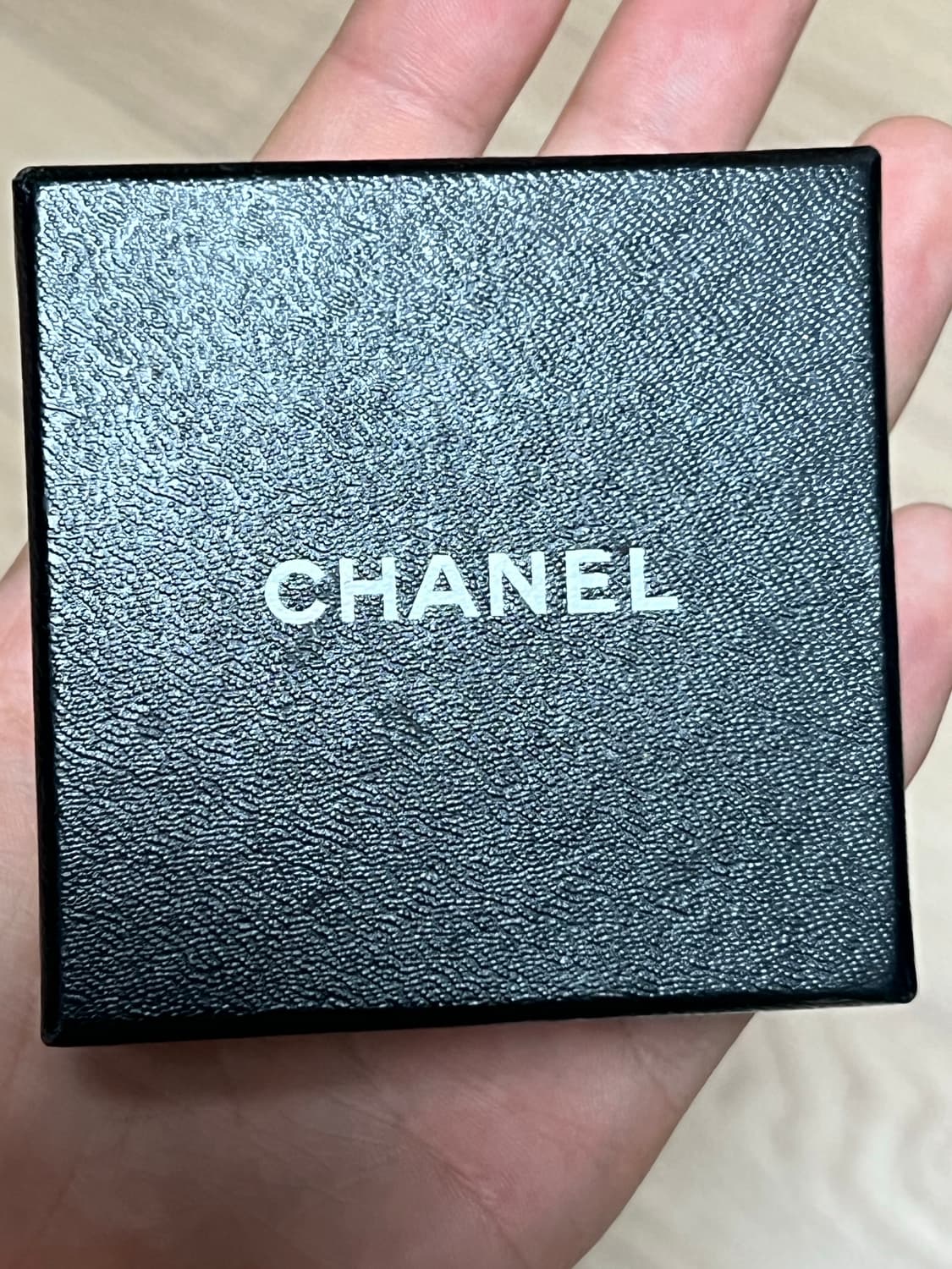 샤넬 CC 로고 진주 귀걸이 상품이미지1