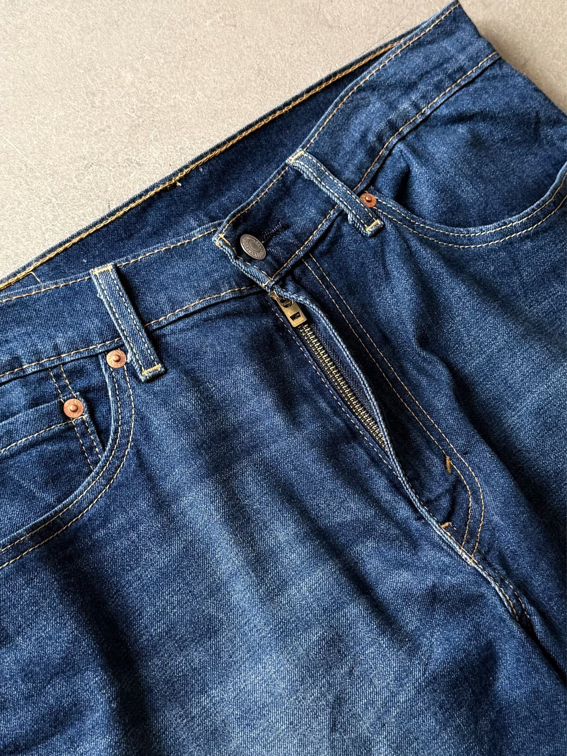 Vintage Levi's 505 Denim Shorts 상품이미지3