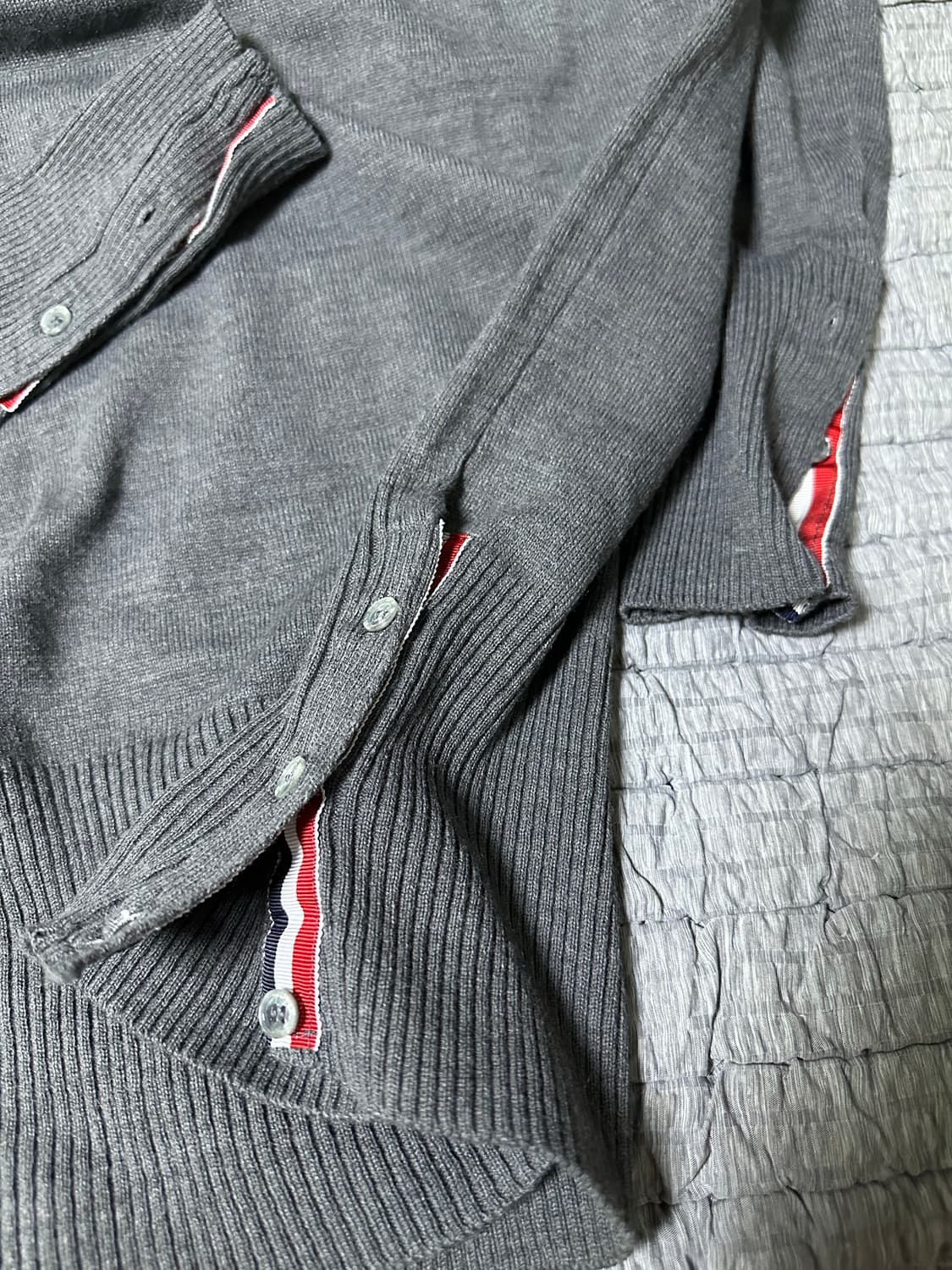 톰브라운 회색 니트 가디건 삼선 상품이미지5