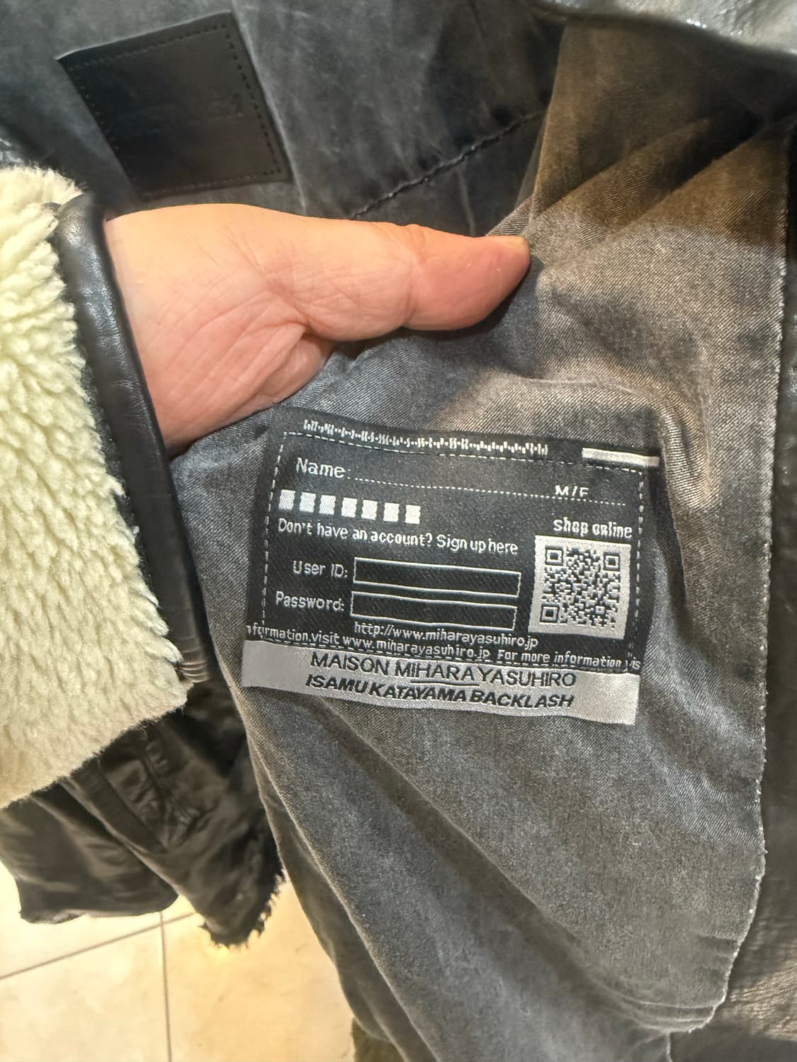 48/105 정품 미하라야스히로 백러시 가죽자켓 팝니다 상품이미지4