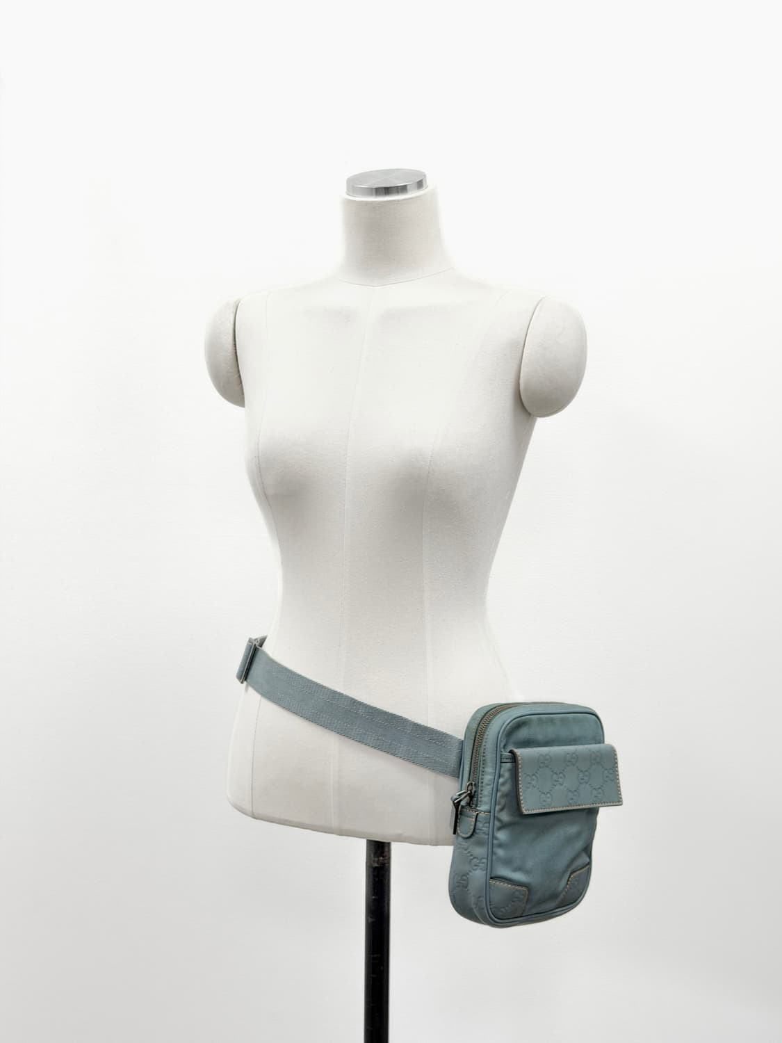 구찌 GG 나일론 & 레더 벨트백 더스티 블루 161823 상품이미지2