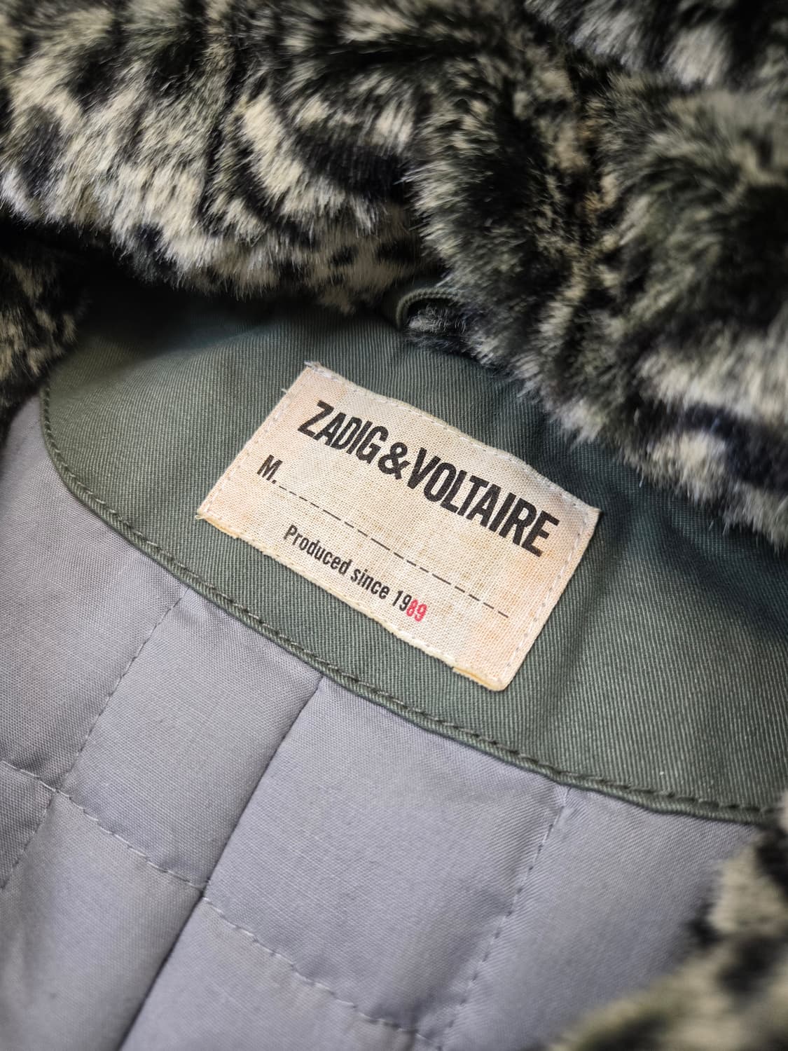 자딕앤 볼테르 카키색 후드 야상 점퍼 상품이미지2