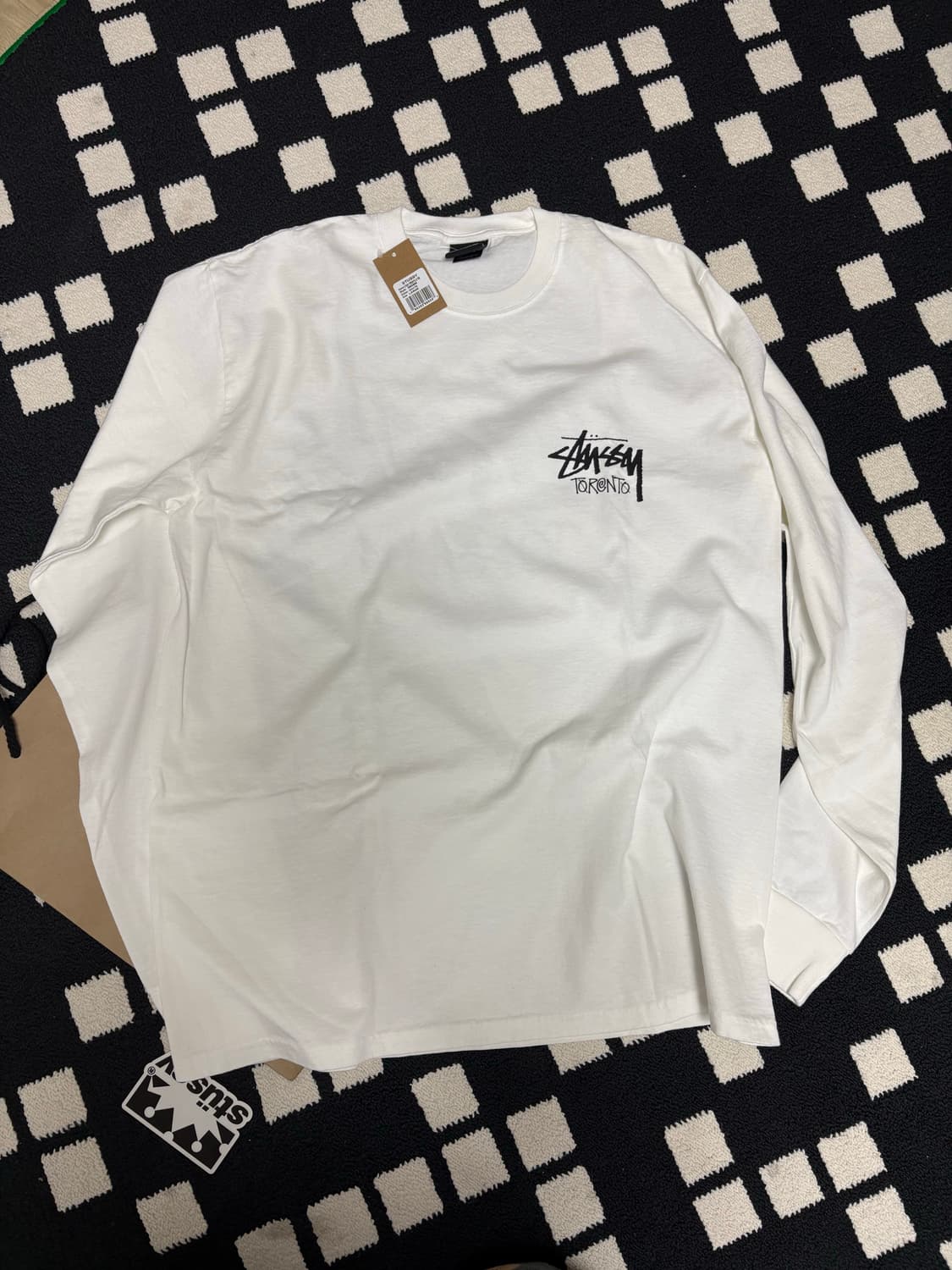 스투시 토론토 롱슬리브 L 새상품 상품이미지3