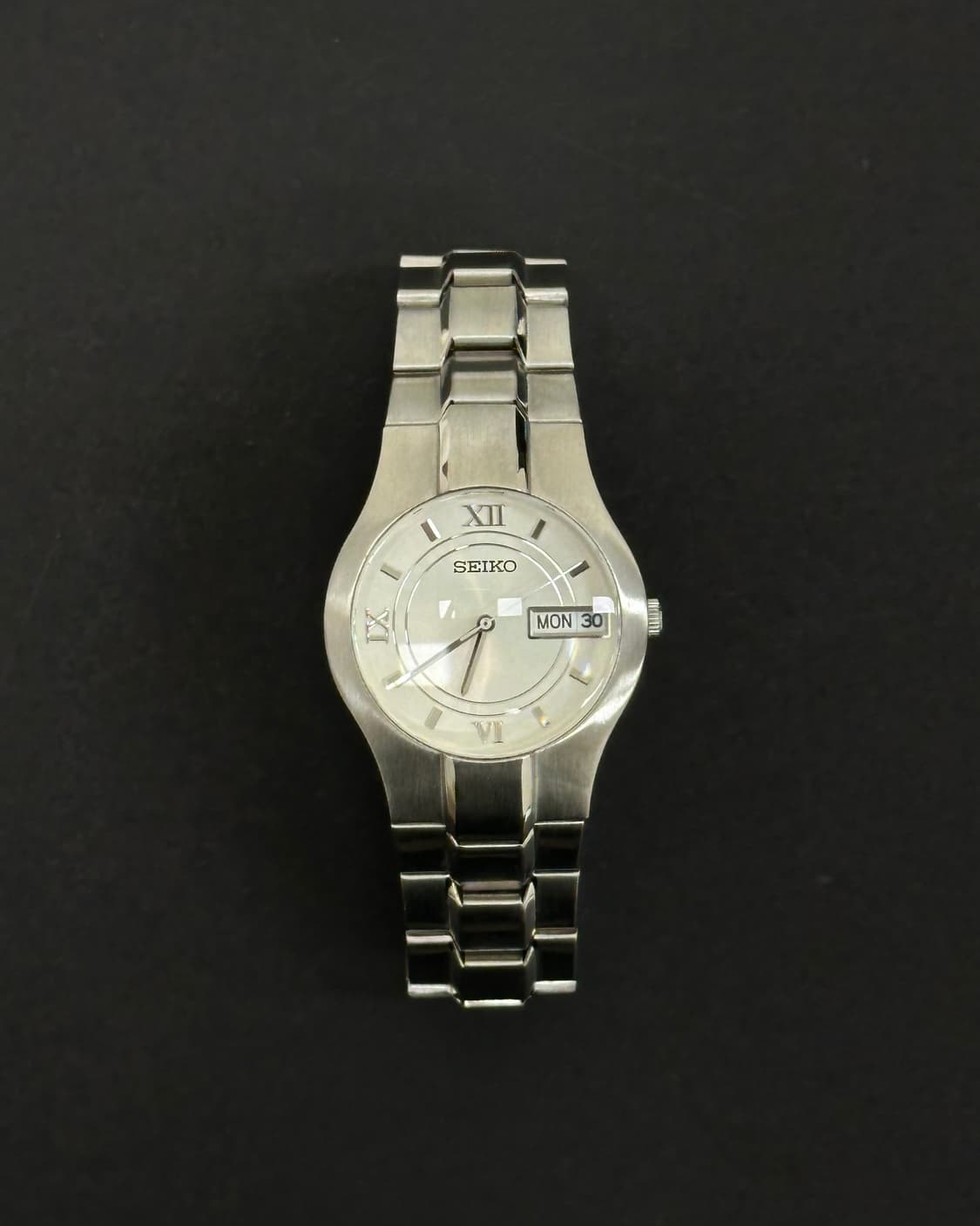 세이코 라운드 쿼츠 시계 상품이미지3