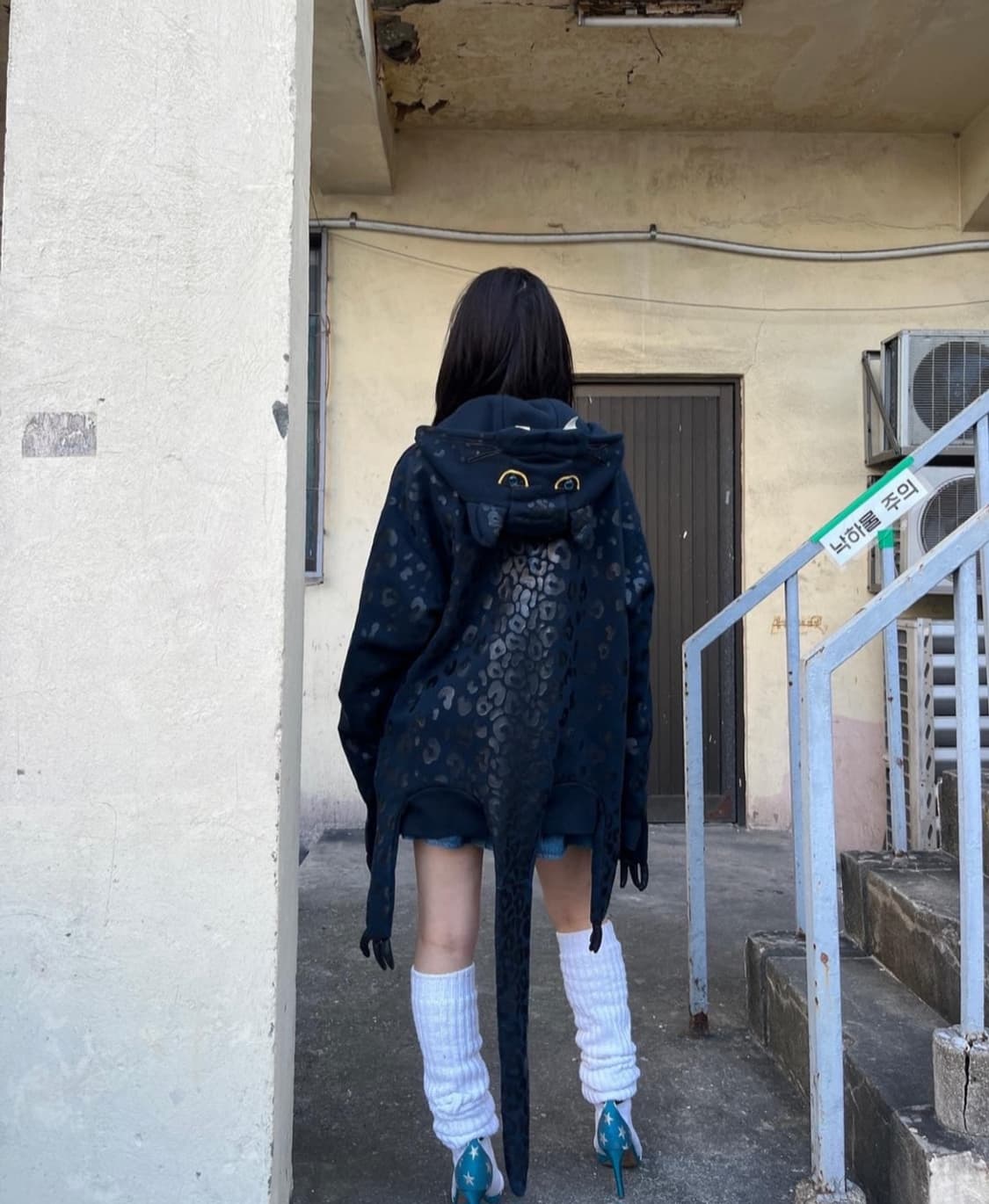 아디다스 x 제레미스캇 흑표범 후드집업 상품이미지2