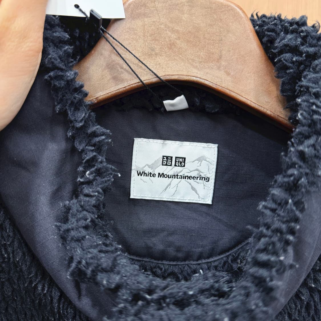 유니클로 하이넥 보아 플리스 풀오버 하프 스냅 버튼 포켓 디테일 블랙 상품이미지6