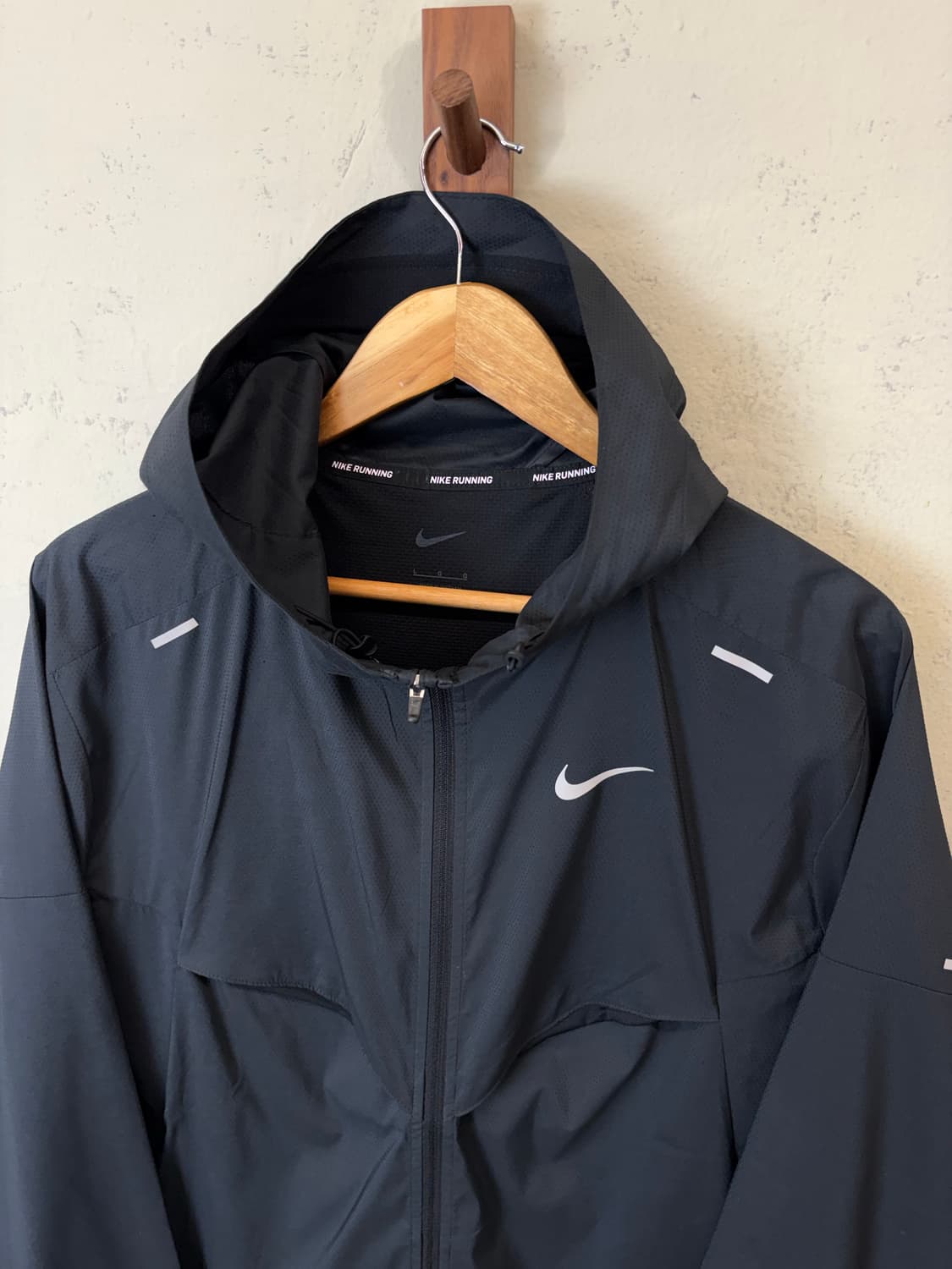 나이키 UV 리펠 러닝 바람막이 블랙 상품이미지4