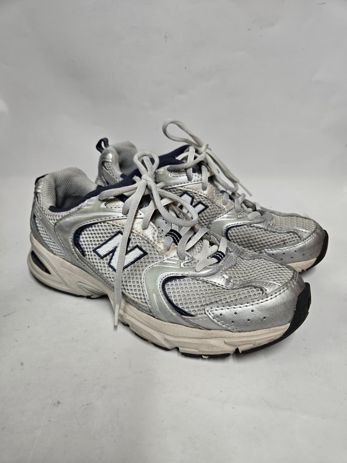 뉴발란스 530 실버 운동화 240mm 상품이미지1