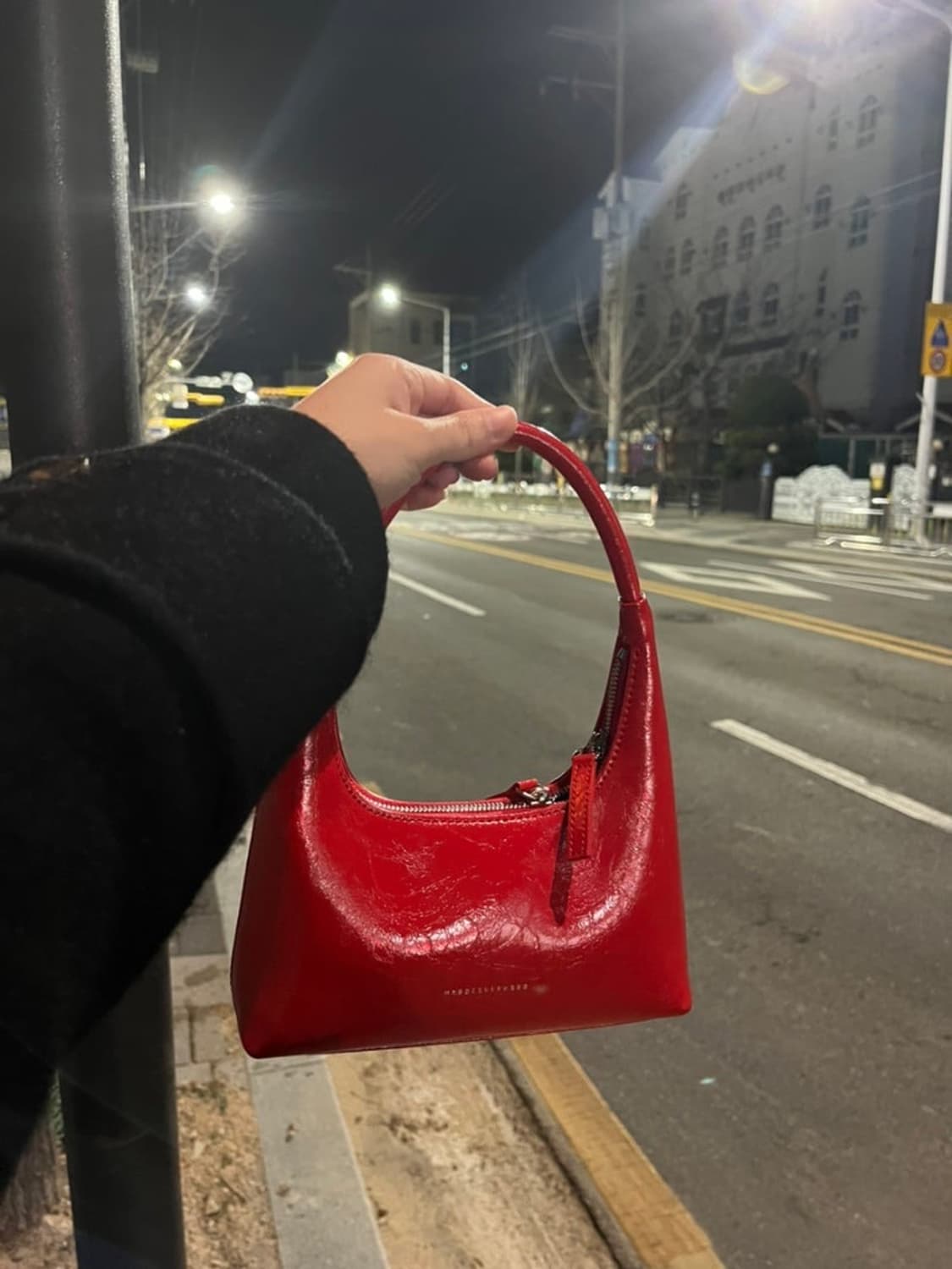 마지셔우드 호보백 레드 상품이미지1