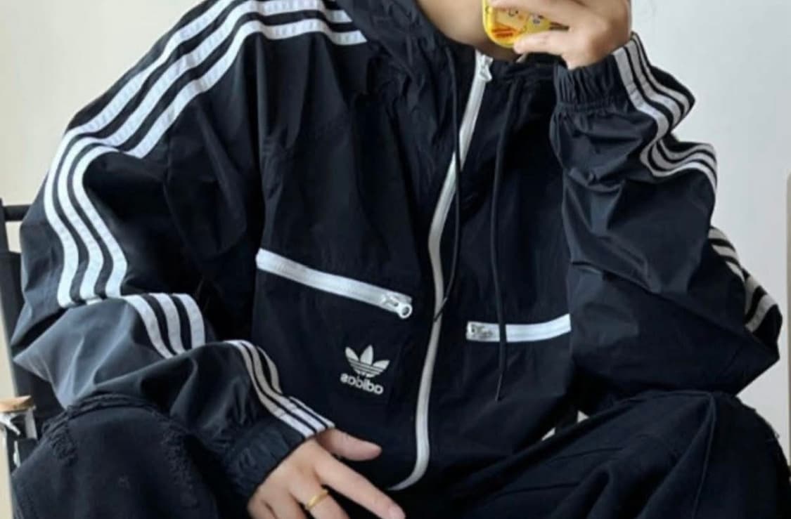 (개당금액) 아디다스 바람막이 상품이미지2