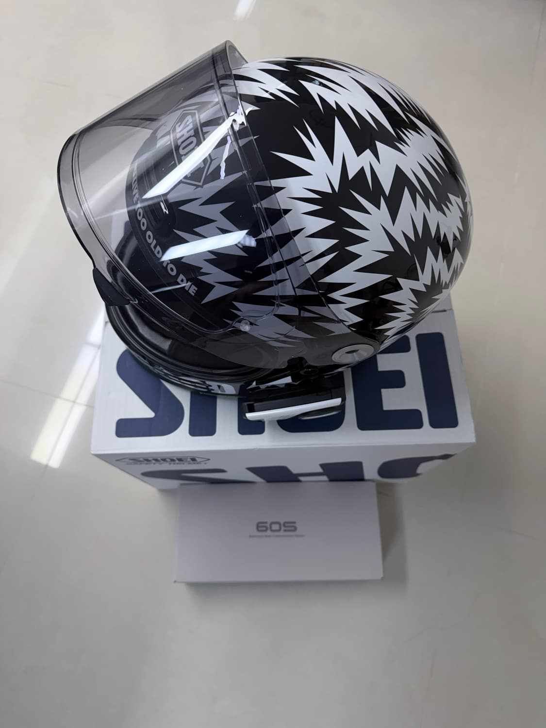 쇼에이헬멧 글램스터 네이버 후드 X DSC 클래식 풀페이스 상품이미지1