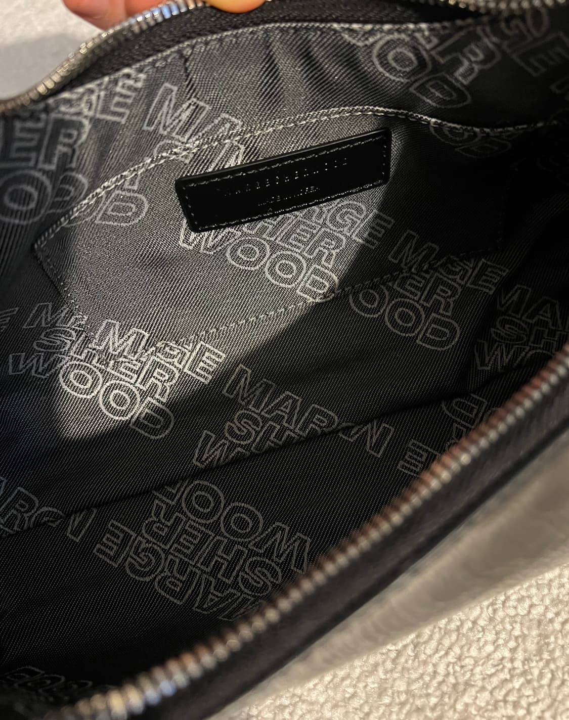 마지셔우드 블랙 호보 (미니X) 상품이미지4