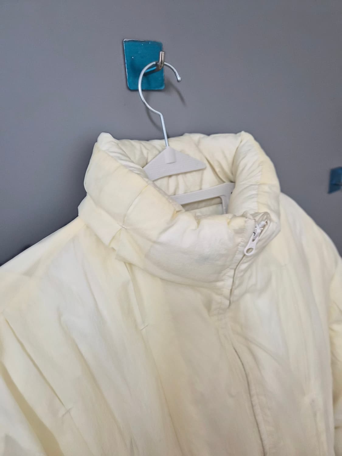 포스트아카이브 팩션 덕 센터 패딩 아이보리 L 사이즈 상품이미지3