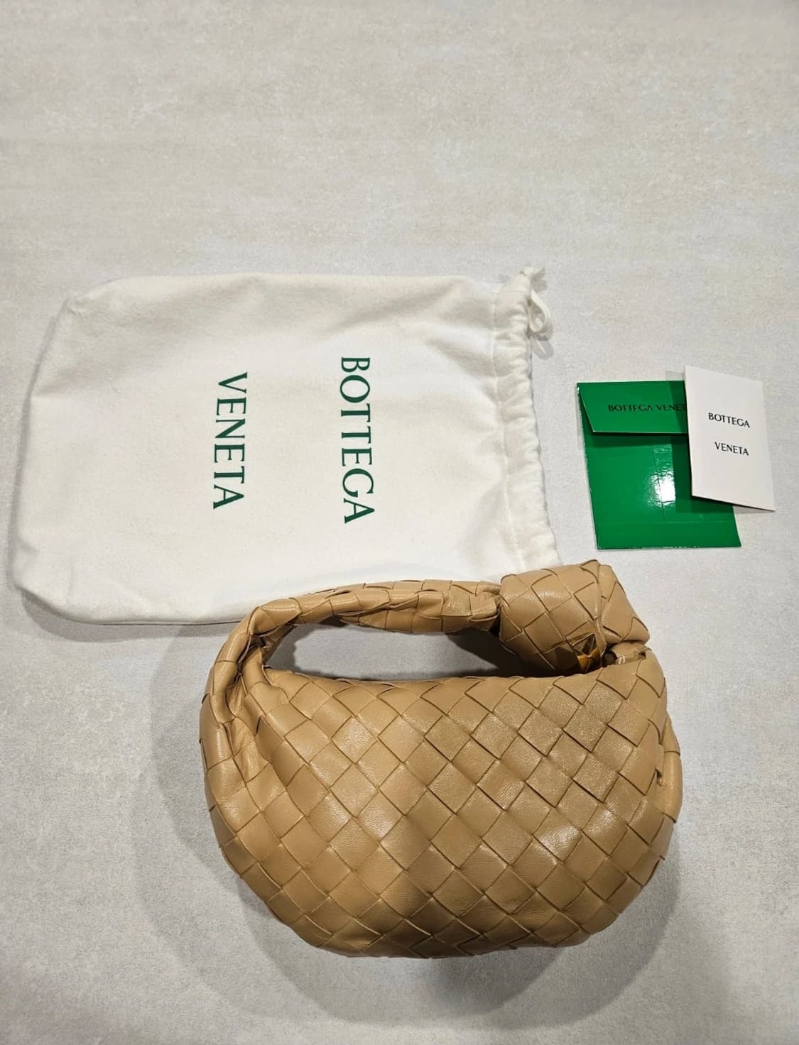 보테가베네타 미니조디 아몬드컬러 상품이미지3