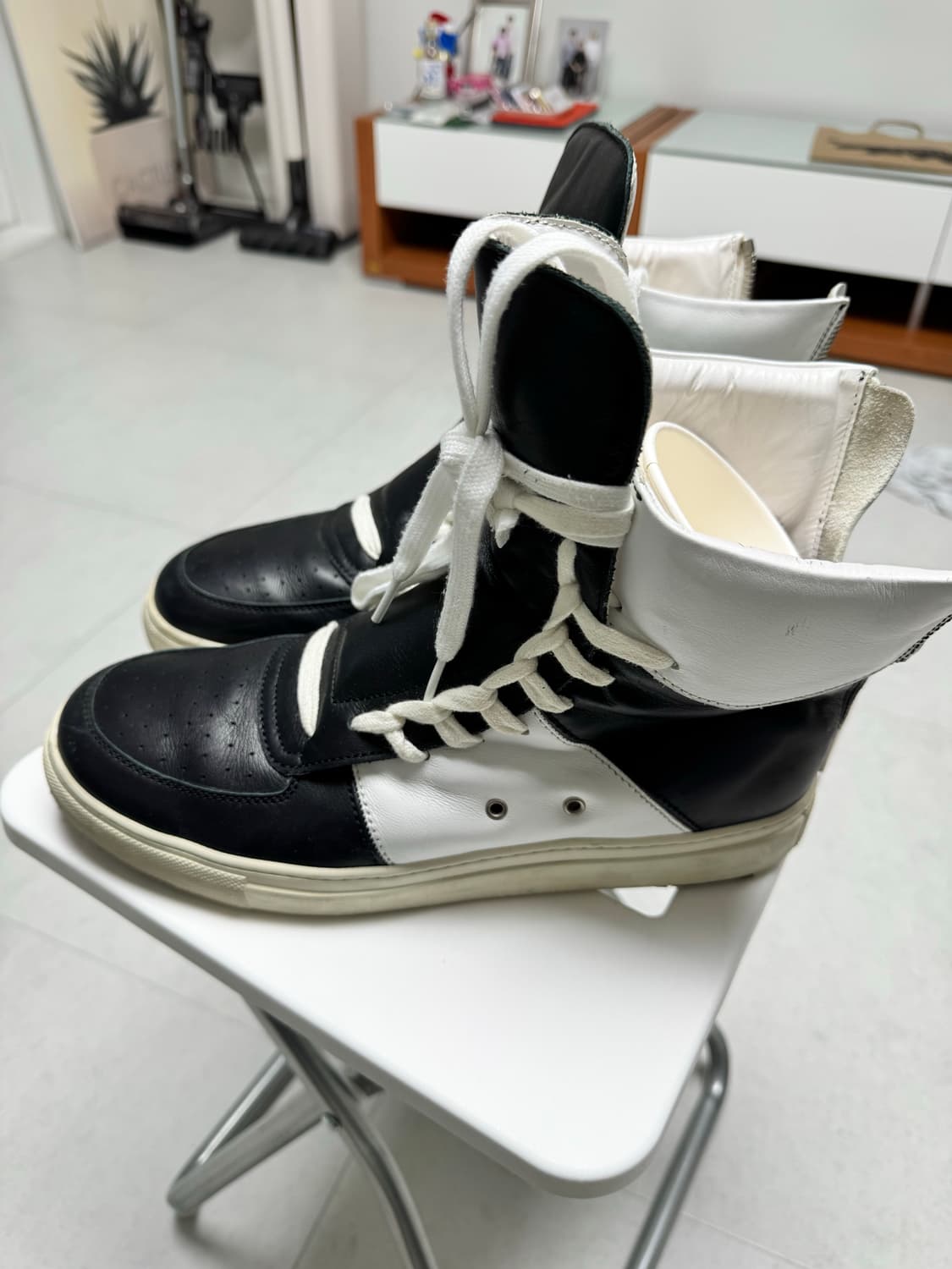 크리스반아쉐 끈칭칭 스니커즈 43 상품이미지3