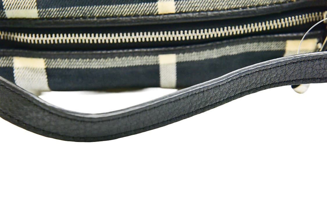 버버리 블랙 체크 패턴 미니백(정품) 상품이미지8