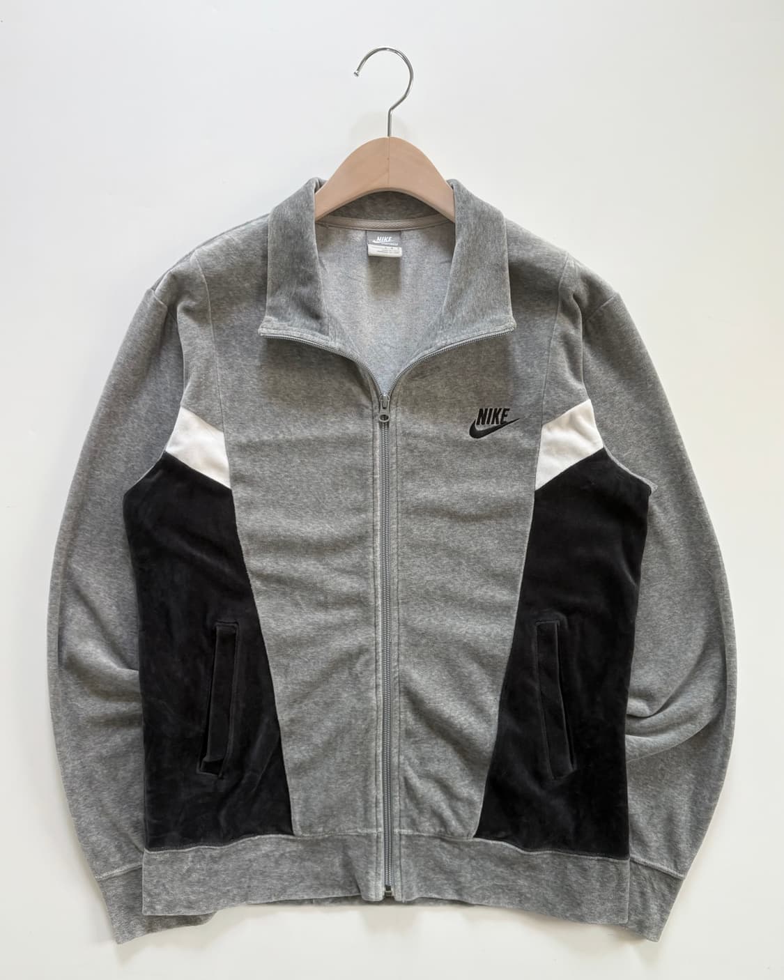 Nike 나이키 00’s 그레이배색 벨루어 트랙탑 상품이미지3