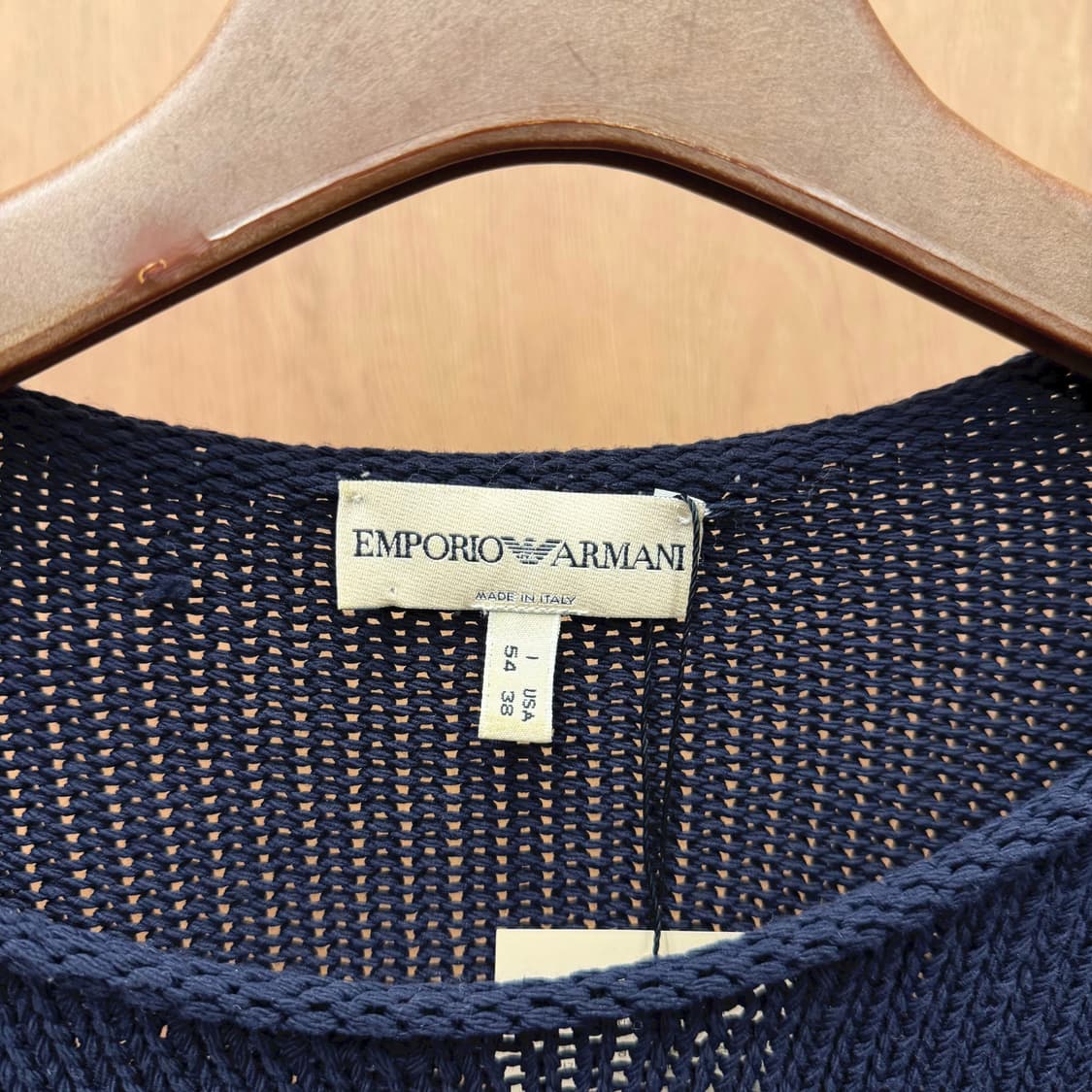 엠포리오 아르마니 라운드넥 시스루 니트 롤링 마감 디테일 루즈핏 블랙 상품이미지6