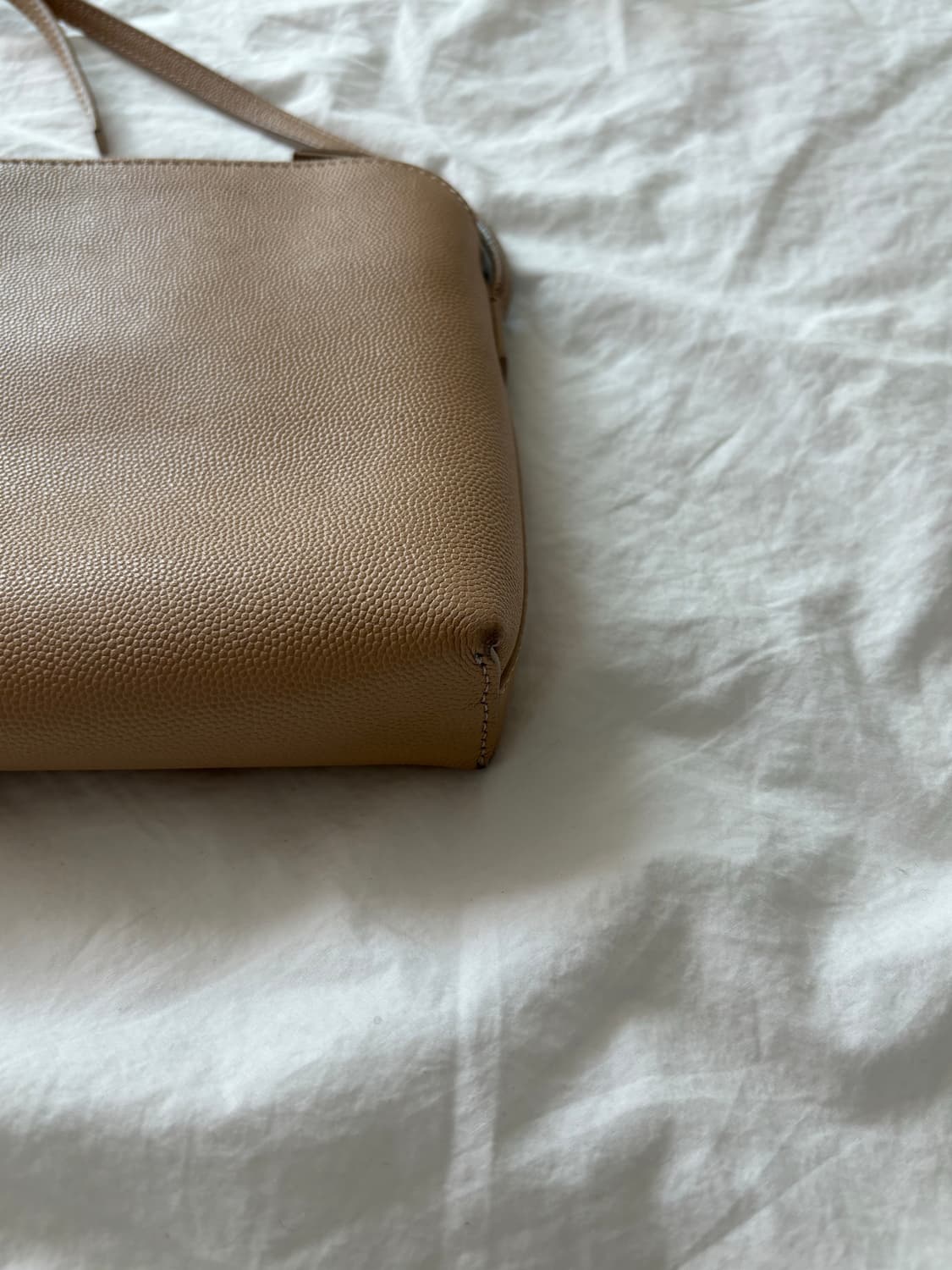 Therow 더로우 크로스백 베이지 상품이미지4