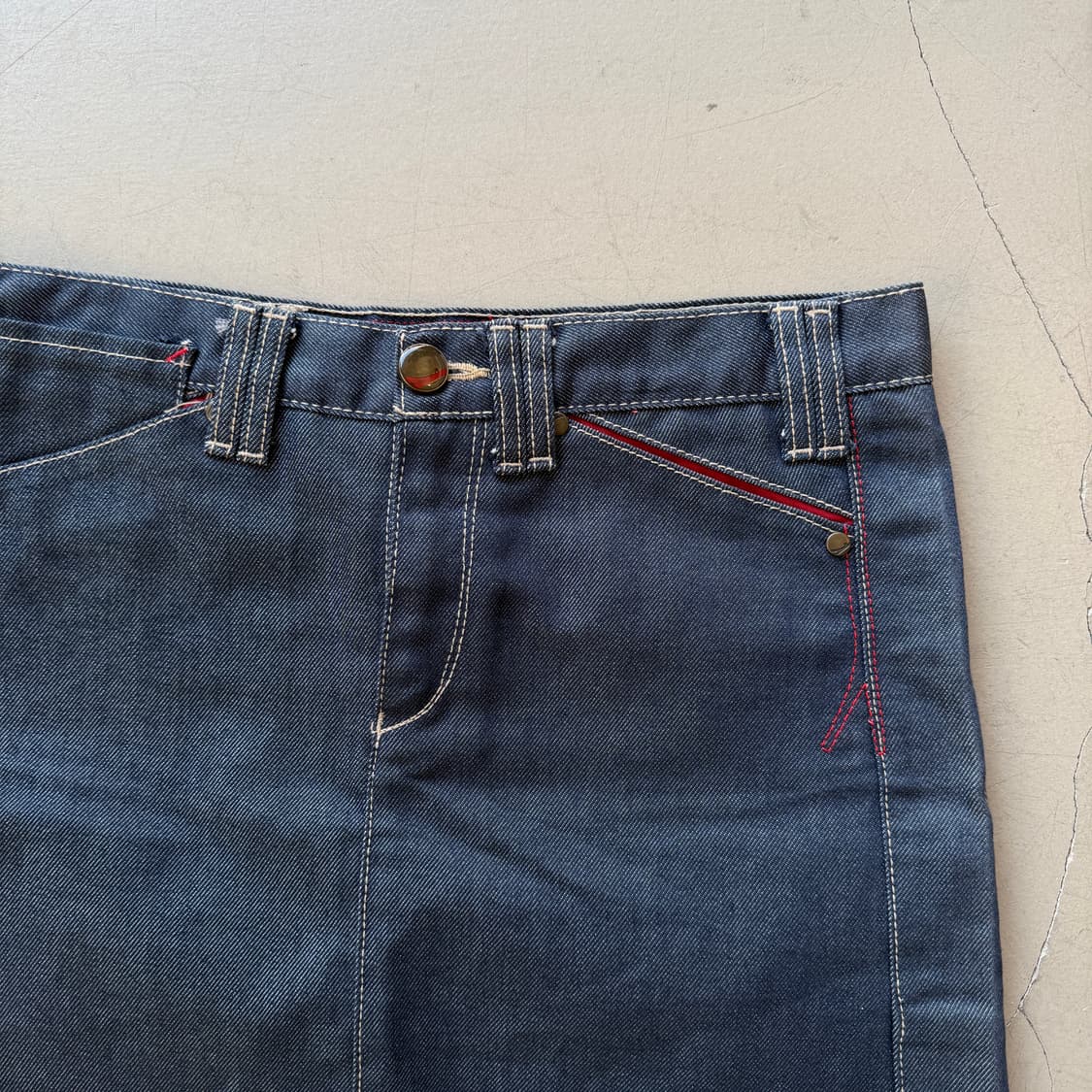 리바이스 엔지니어드 데님 스커트 상품이미지3