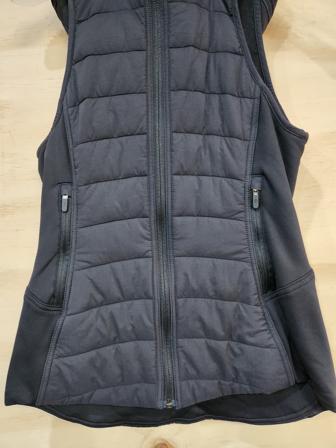 342) 룰루레몬 경량패딩 조끼 상품이미지5