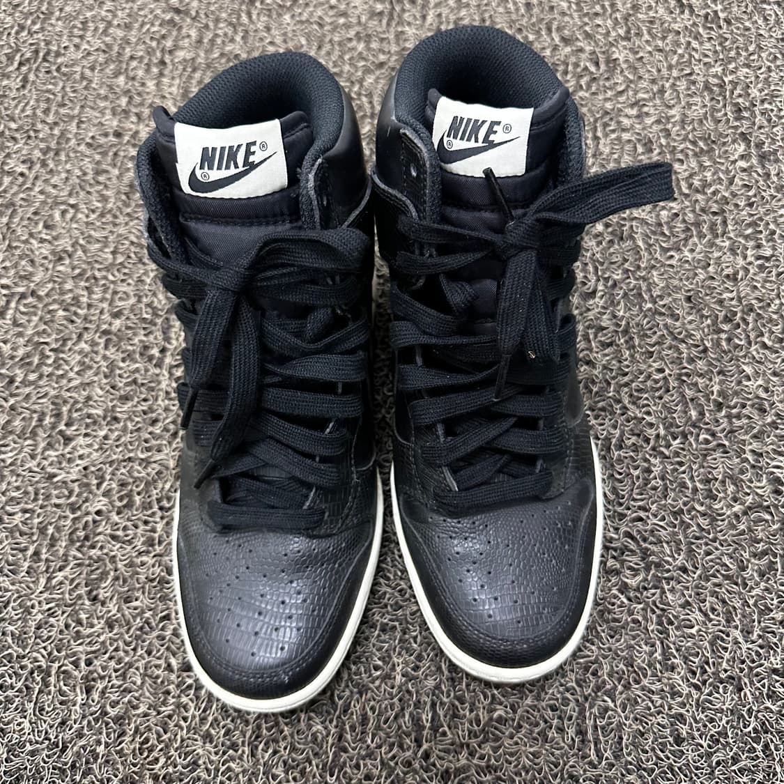 NIKE 나이키 덩크 스카이 여성 하이탑 운동화 블랙 240 상품이미지1