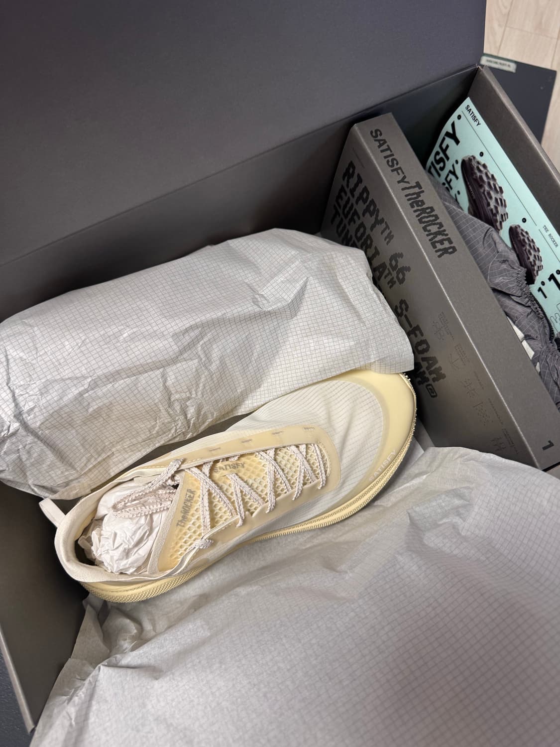 새티스파이 SATISFY더락커 therocker 앤틱화이트 US10.5 상품이미지2