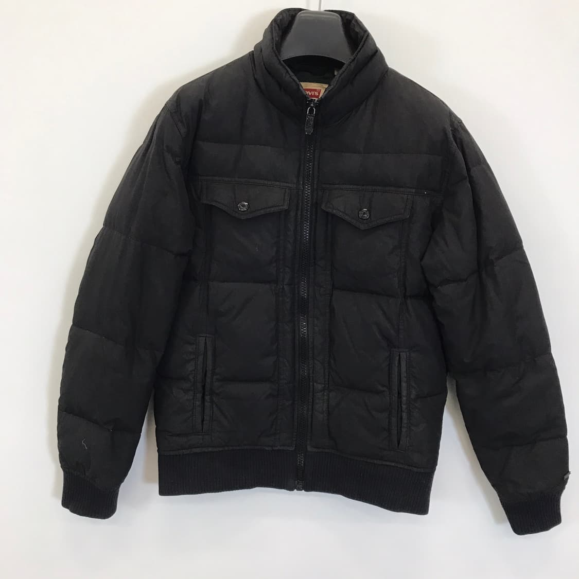 리바이스 숏 푸퍼 덕다운패딩 [M사이즈] 상품이미지1