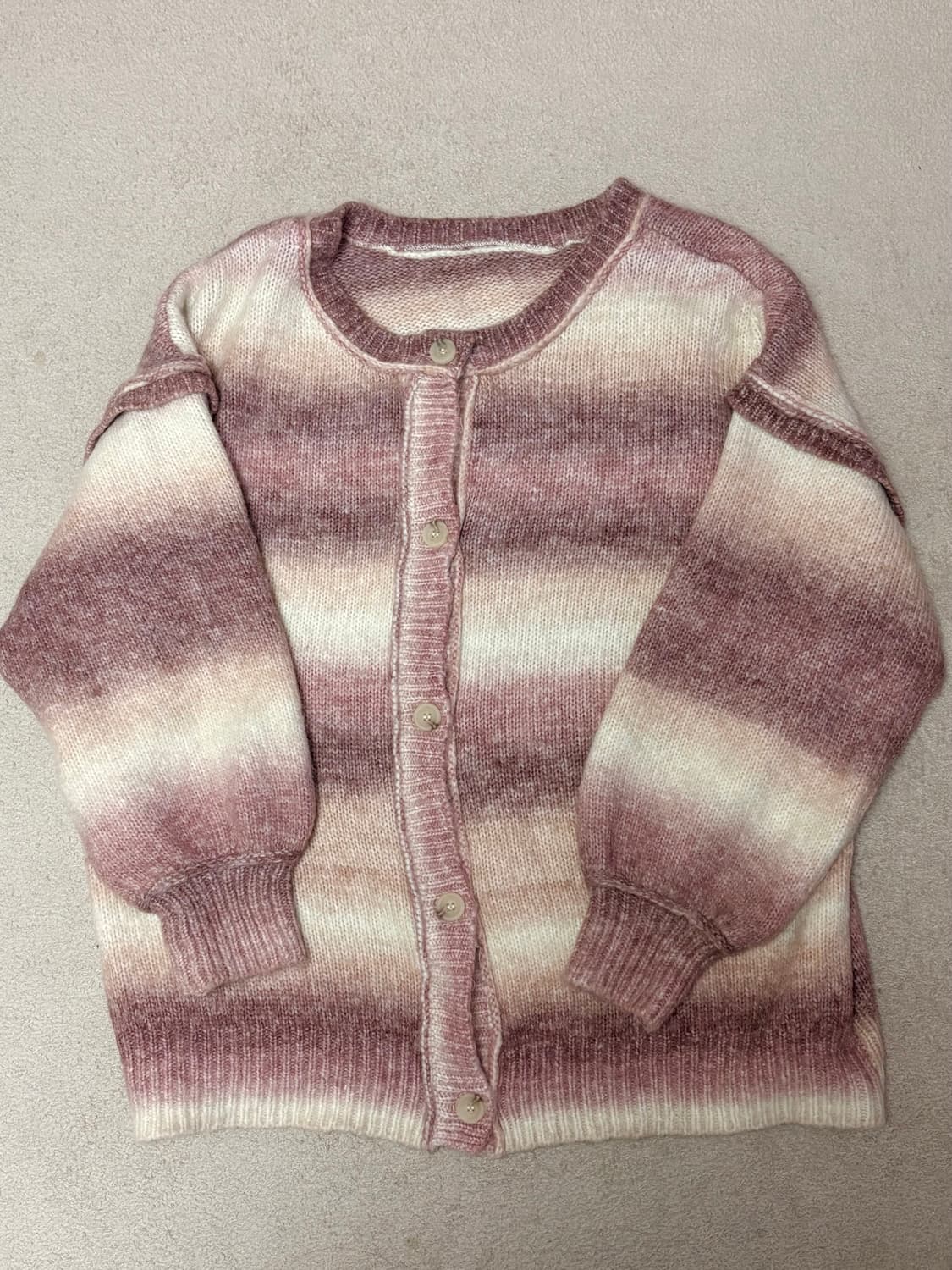 빈티지 모리걸 핑크 아이보리 그라데이션 컬러믹스 오버핏 가디건 상품이미지1