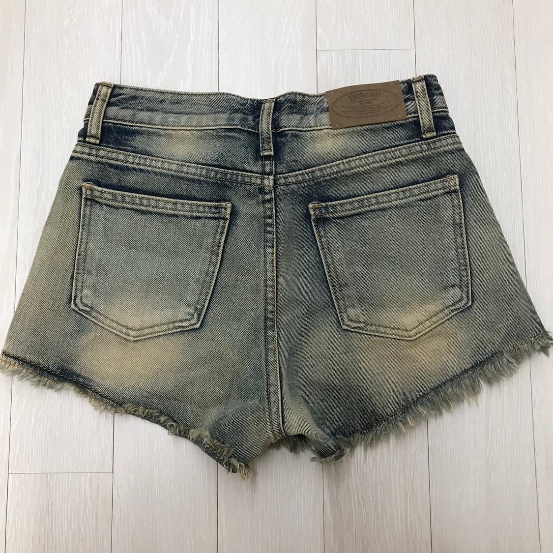 보헤미안서울 데미지 워싱 쇼츠 블루 상품이미지4