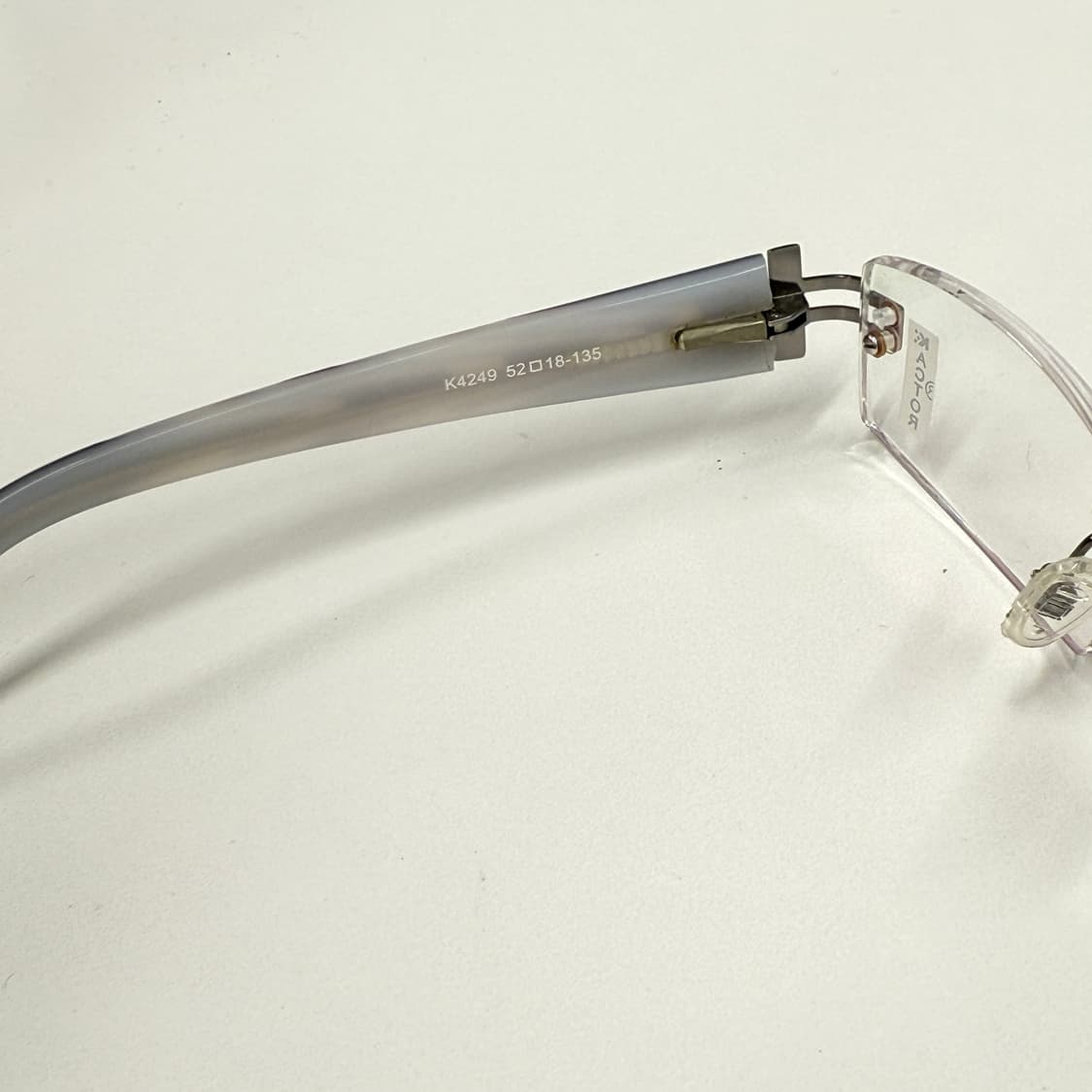 볼드한 디자인 사각 무테 안경 상품이미지6