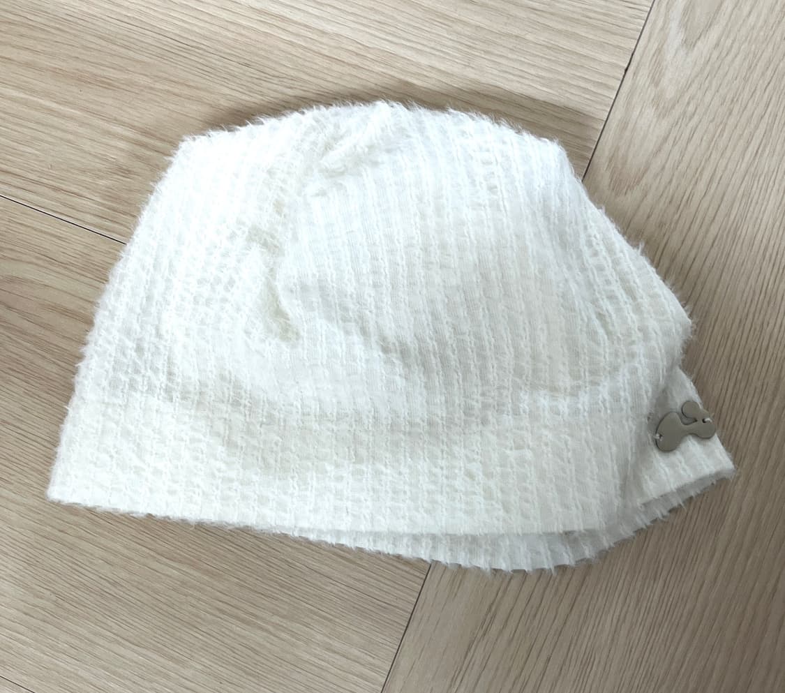 허그유어스킨 퍼리 턱 비니 상품이미지3