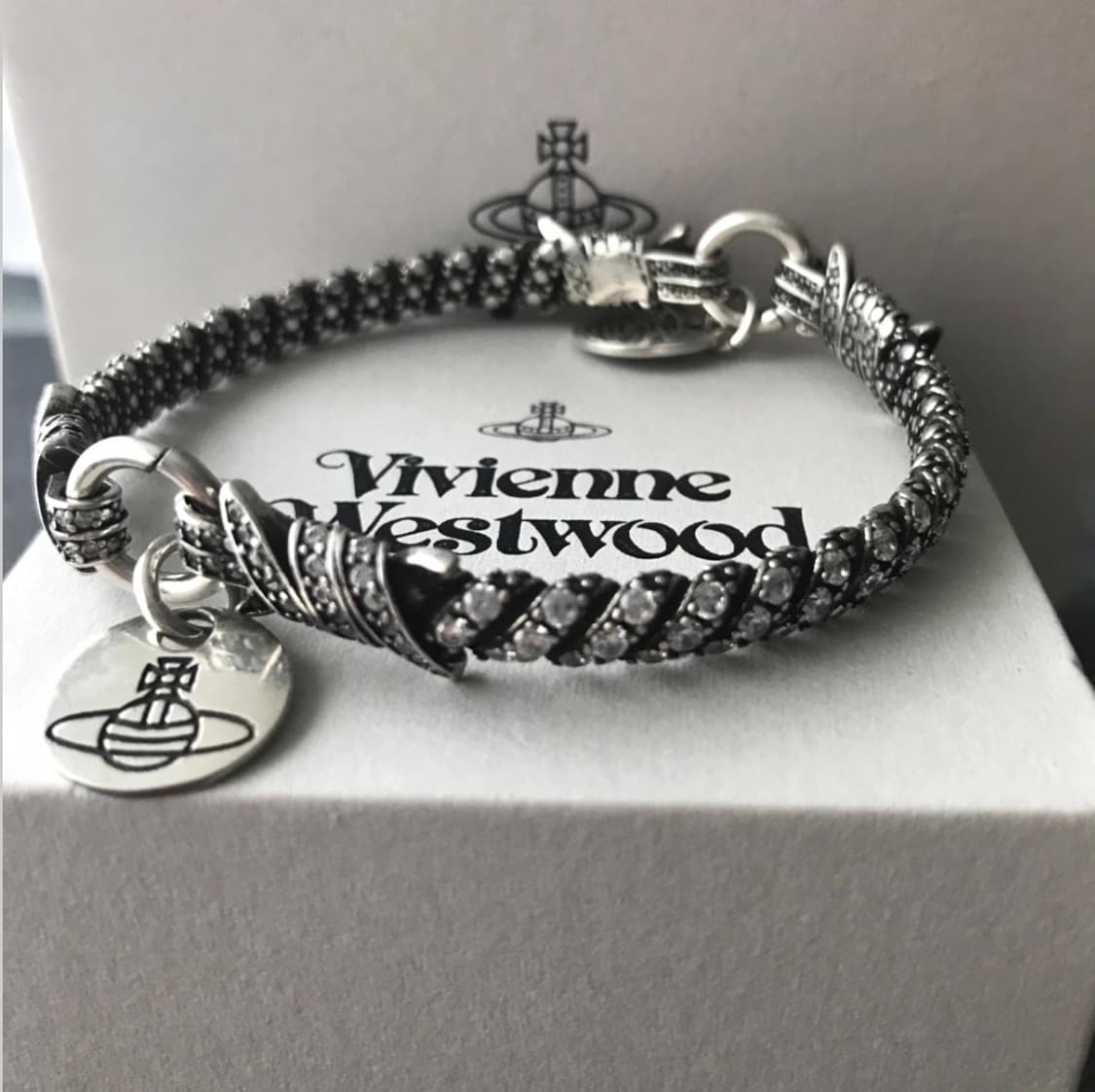 비비안웨스트우드 아카이브 orb 각인 참 크리스탈 체인 브레이슬릿 팔찌 상품이미지3