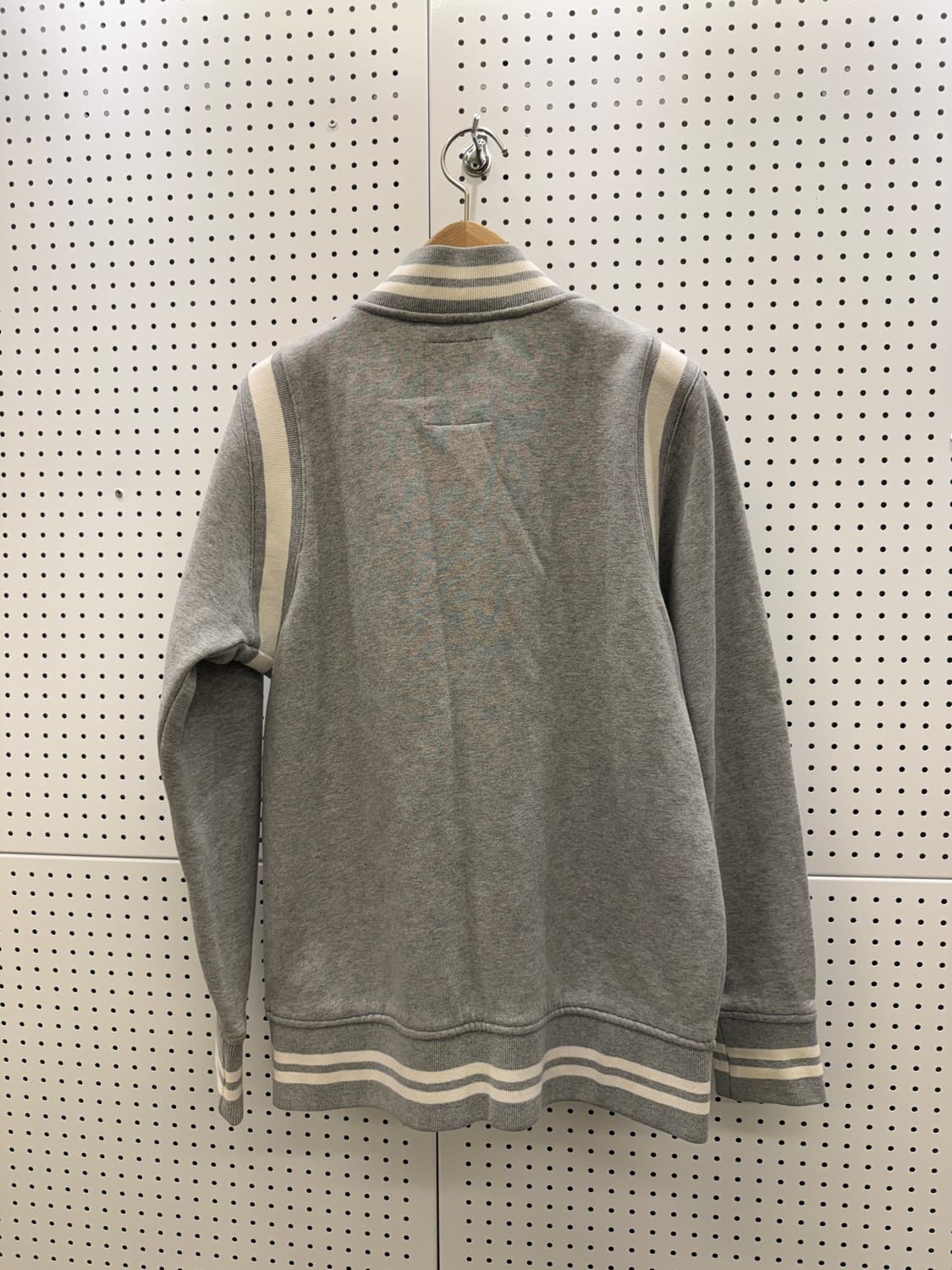 스투시 튀시 바시티 스냅 자켓 그레이 U958 상품이미지3