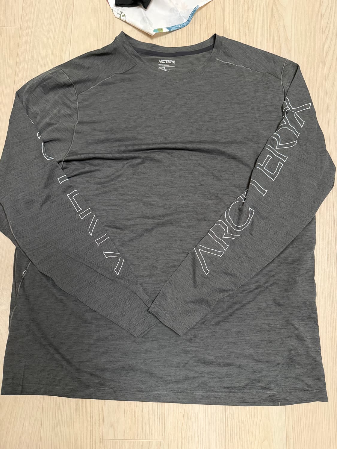 아크테릭스 그레이 기능성 롱슬리브 xl 상품이미지1