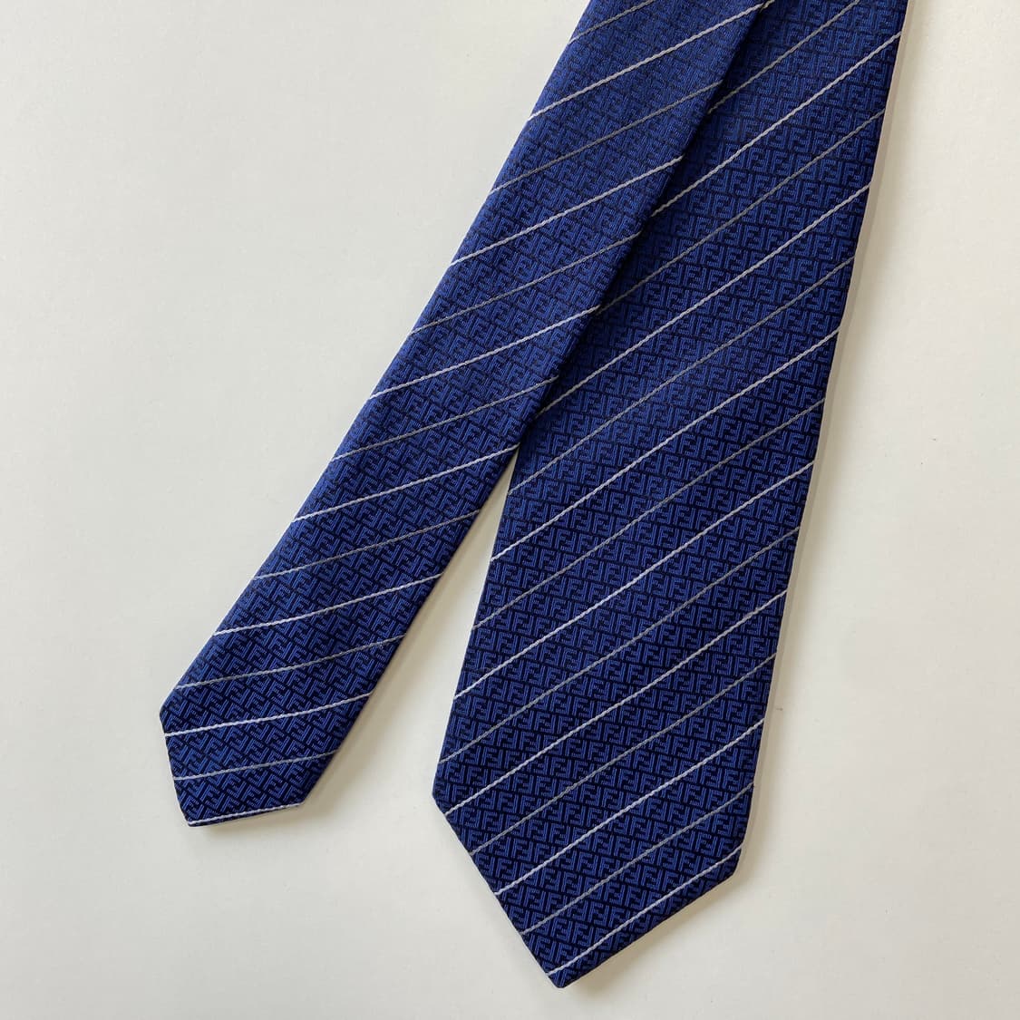 펜디 (FENDI) 신형라벨 FF모노그램 정품 명품 넥타이 상품이미지3