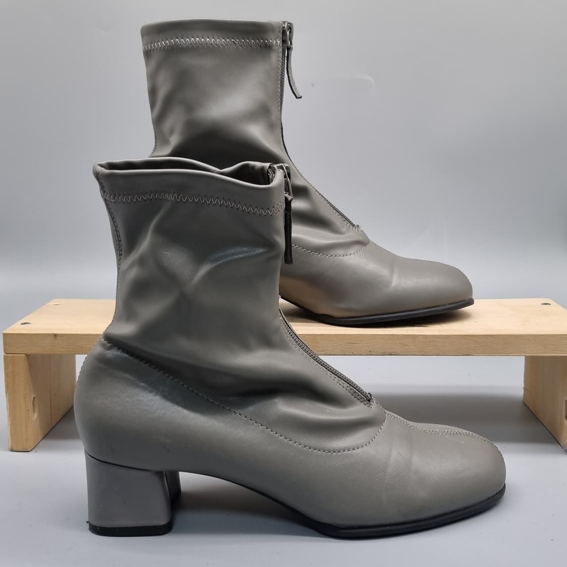 캠퍼 여성앵클부츠 240 굽6 상품이미지1