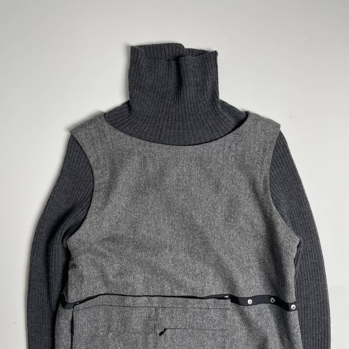 레이어드 탈부착 포켓 터틀넥 울 니트 상품이미지2