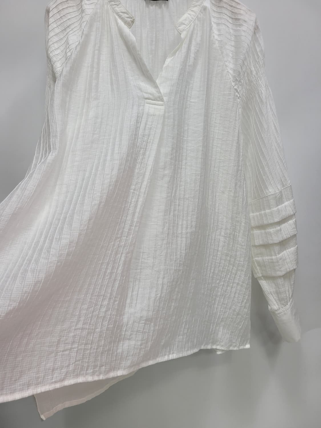 SISLEY 20SS 시슬리 레이온 블라우스 / 여 85 (42) 화이트 상품이미지3