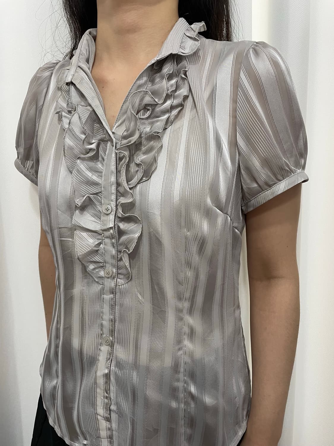 silver frill blouse 상품이미지3