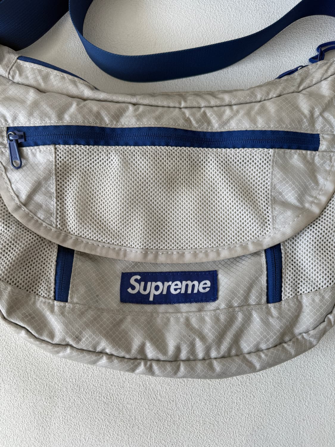 슈프림(Supreme) 코듀라 크로스백 상품이미지3