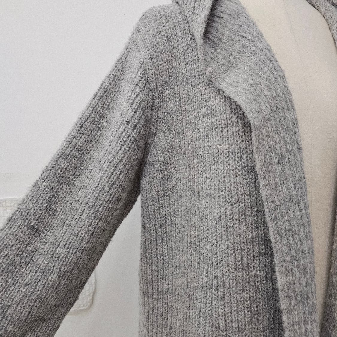 페루산 고급 알파카 후드 니트 그레이 가디건 상품이미지5