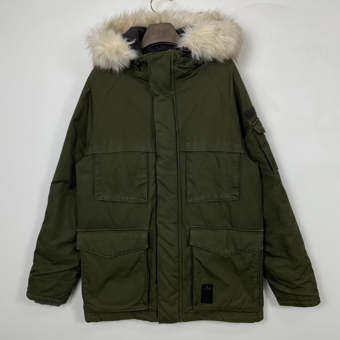 아디다스 덕다운 패딩 상품이미지1