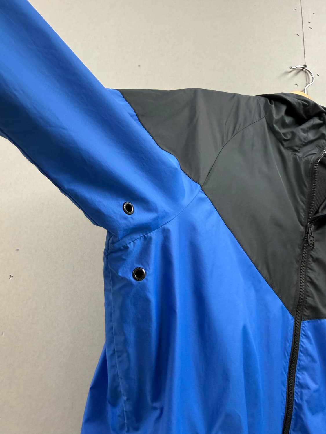 남성 100 / 나이키 윈드러너 바람막이 블루/블랙 상품이미지7