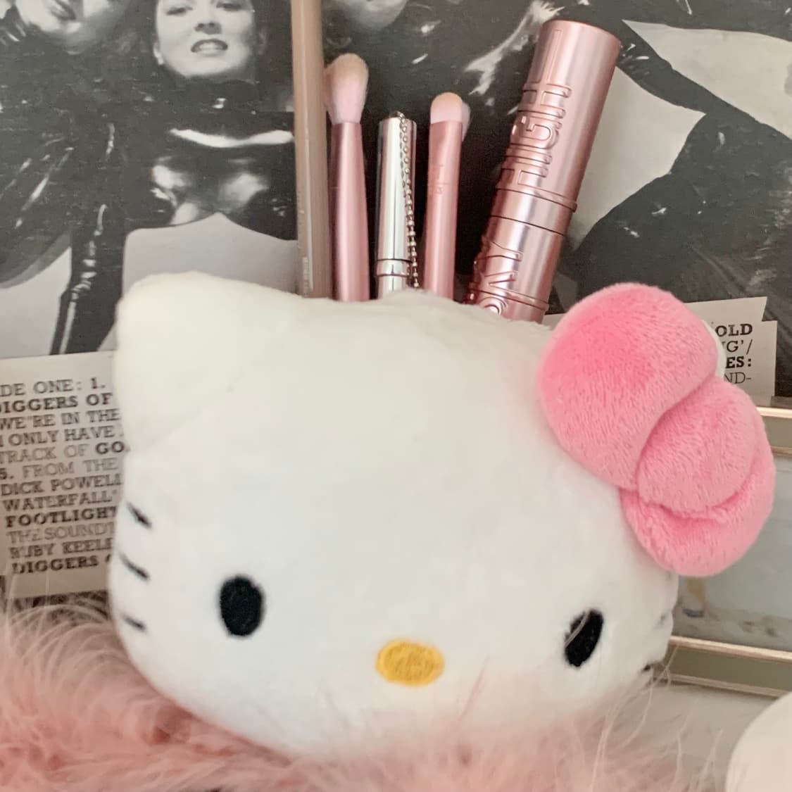 산리오 정품 헬로 키티 고전 핸드폰 거치대 스마트폰 아이폰 핑크 갸루 상품이미지5