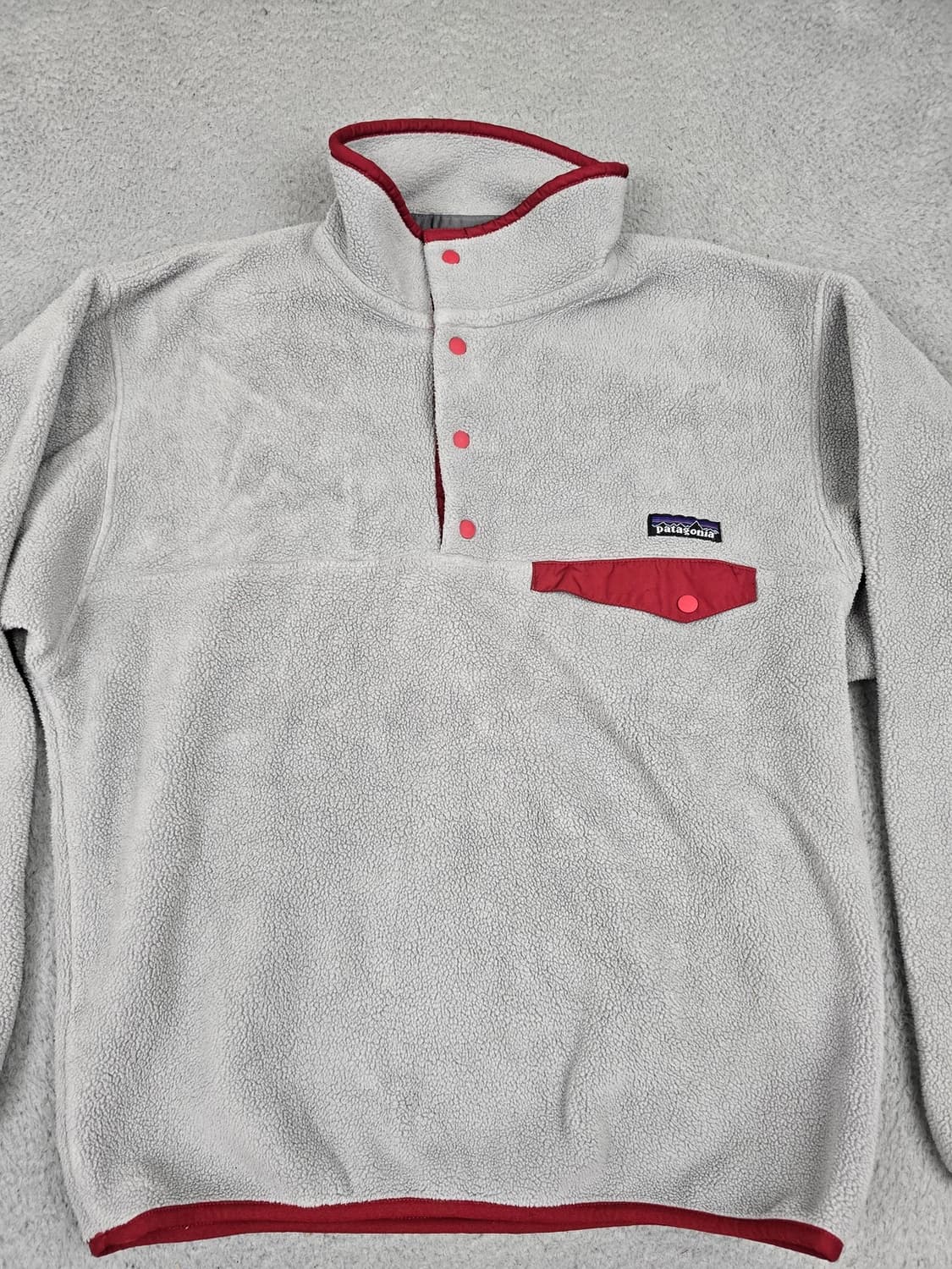 10s 파타고니아 신칠라 스냅-T 그레이/레드 상품이미지2