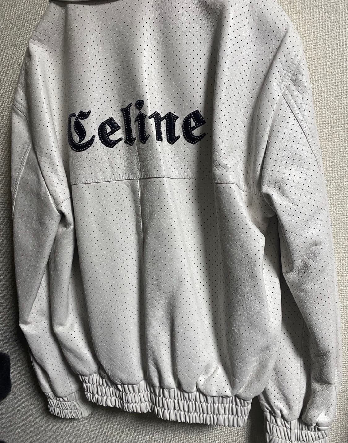 [박보검님 착용] 셀린느 22ss 리미티드 스터드 로고 레더 자켓 상품이미지5